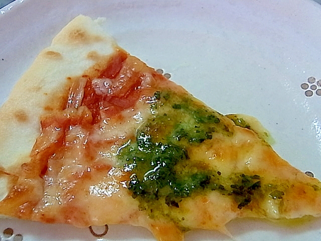 バジルソースのピザ レシピ 作り方 By ショコラ1224 楽天レシピ