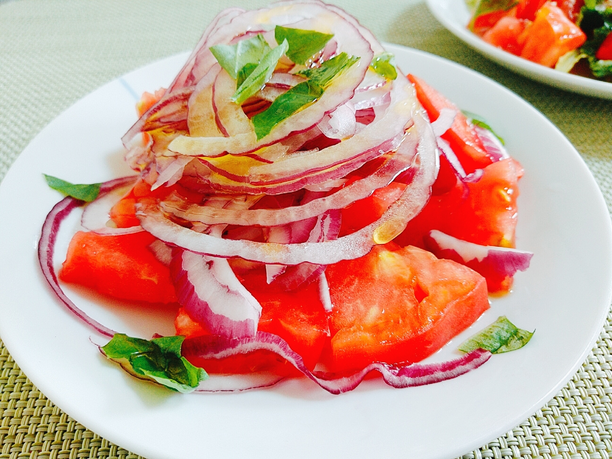 トマト レッドオニオン バジルたっぷり 美肌サラダ レシピ 作り方 By めがねのしし 楽天レシピ トマト レッドオニオン バジルたっぷり 美肌サラダ レシピ 作り方 By めがねのしし 楽天レシピ