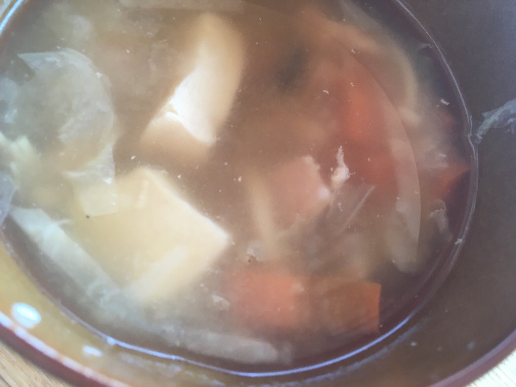 白菜とにんじんとえのきと豆腐のスープ