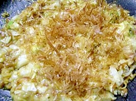 フライパンで アボカド納豆のオリジナルもんじゃ焼き レシピ 作り方 By Candy7147 楽天レシピ