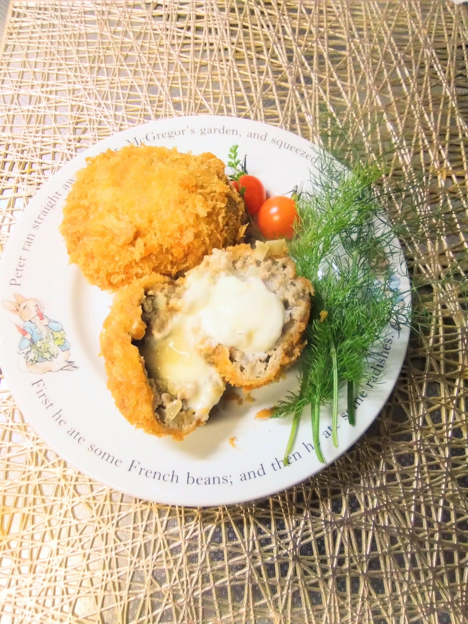 国産チーズ☆メンチカツinモッツアレラチーズ