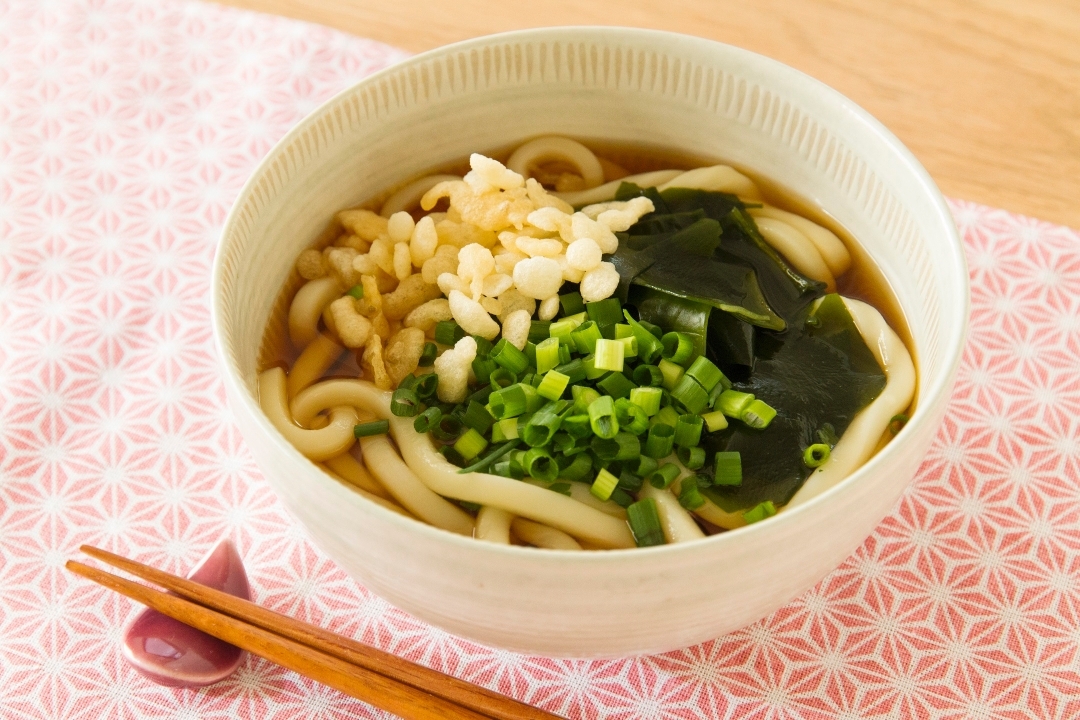 たぬきうどん Tanuki udon noodle