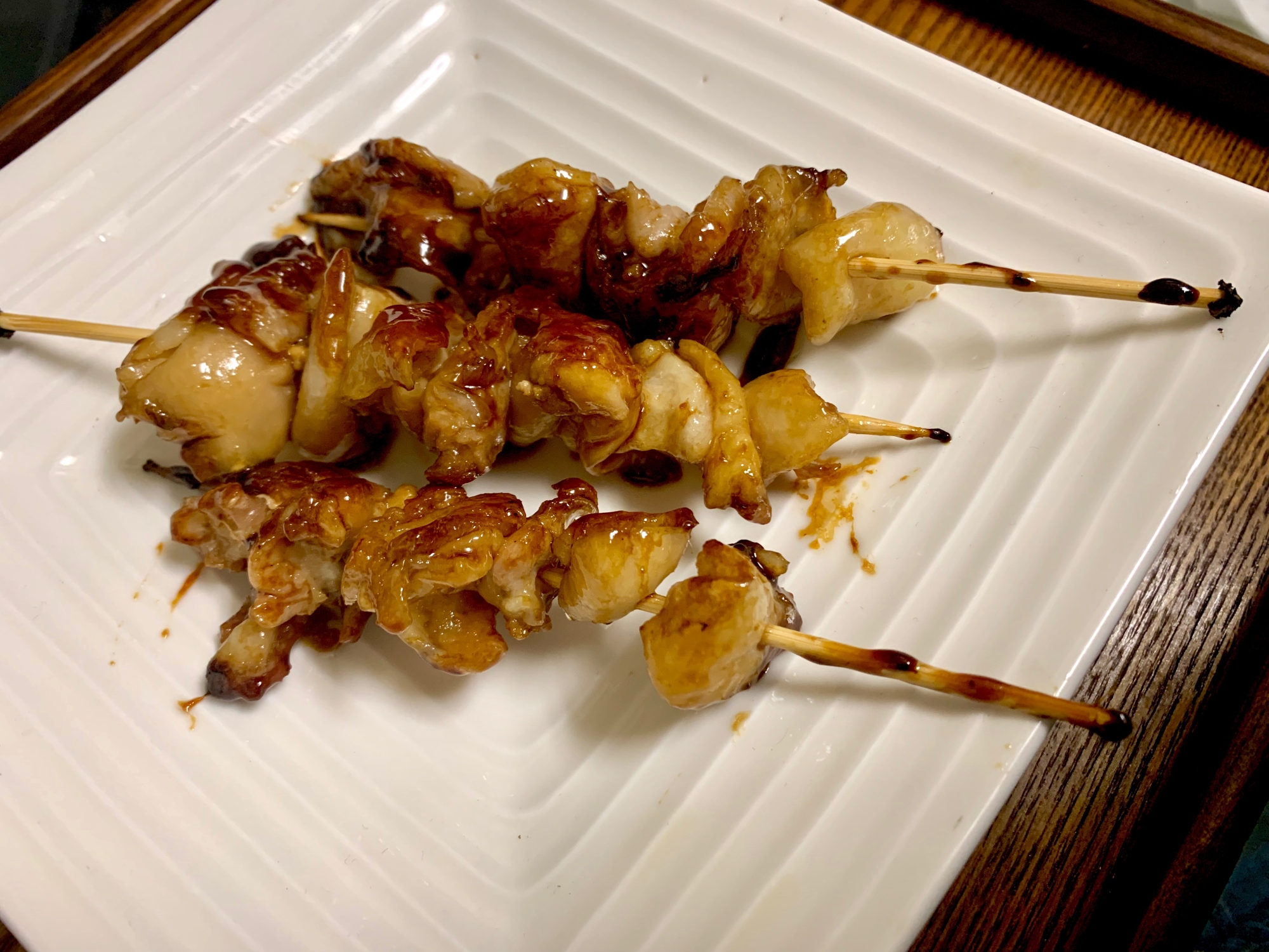 余った鶏皮で焼き鳥