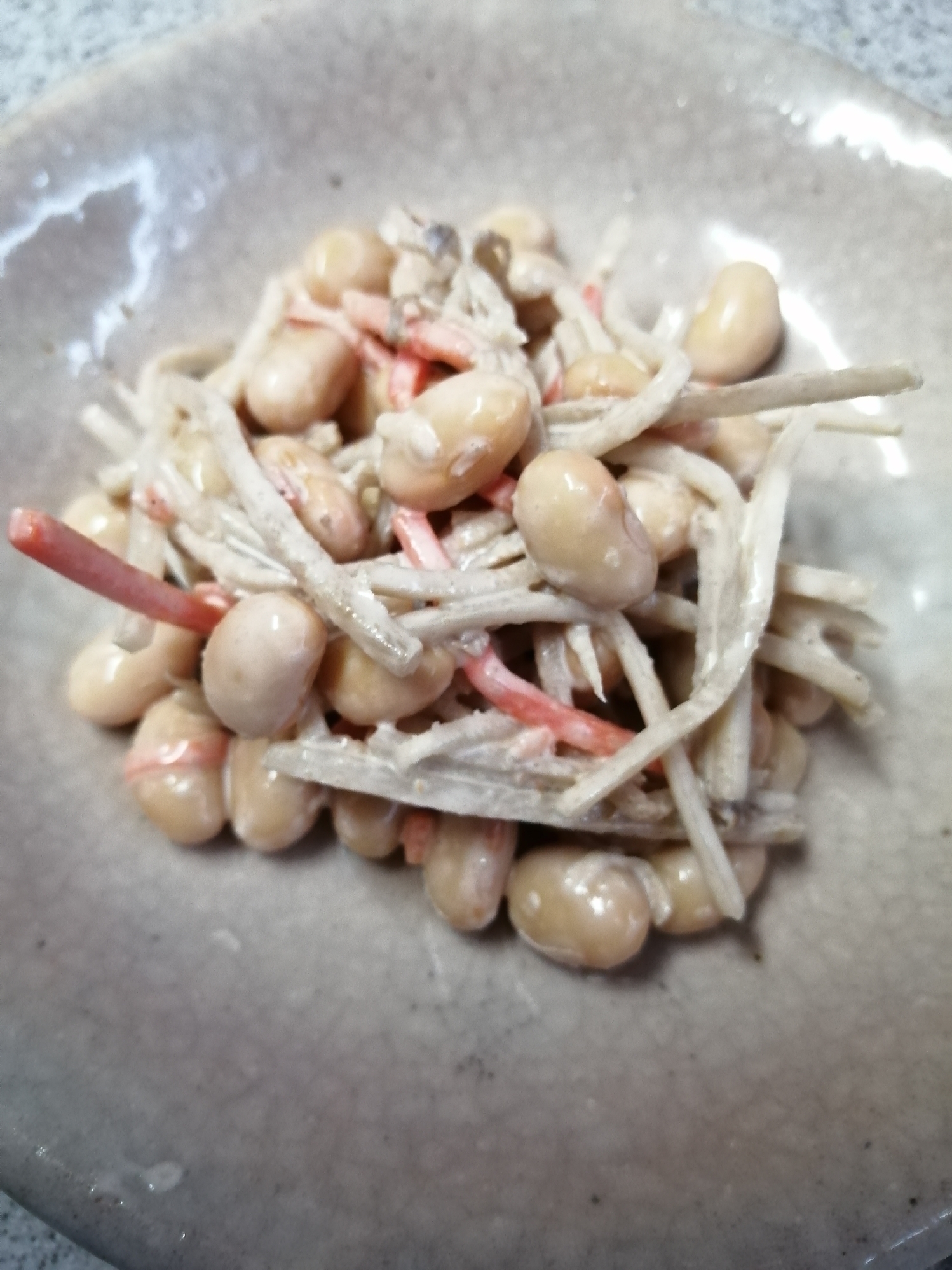 大豆とごぼうとにんじんのサラダ