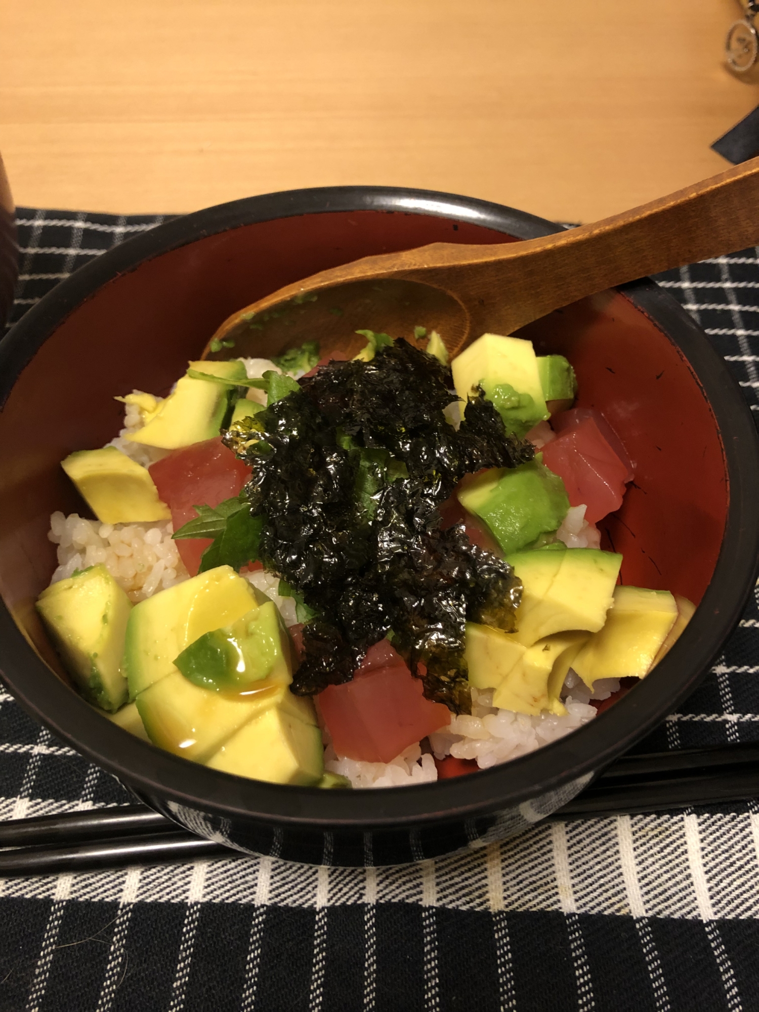 牡蠣醤油でポキ丼