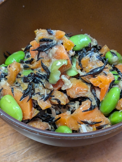 レンジで簡単作り置き♪蓮根ひじき人参枝豆ごまサラダ