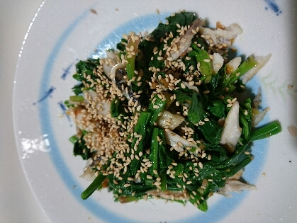 秋刀魚の干物入り♪ほうれん草の梅肉和え
