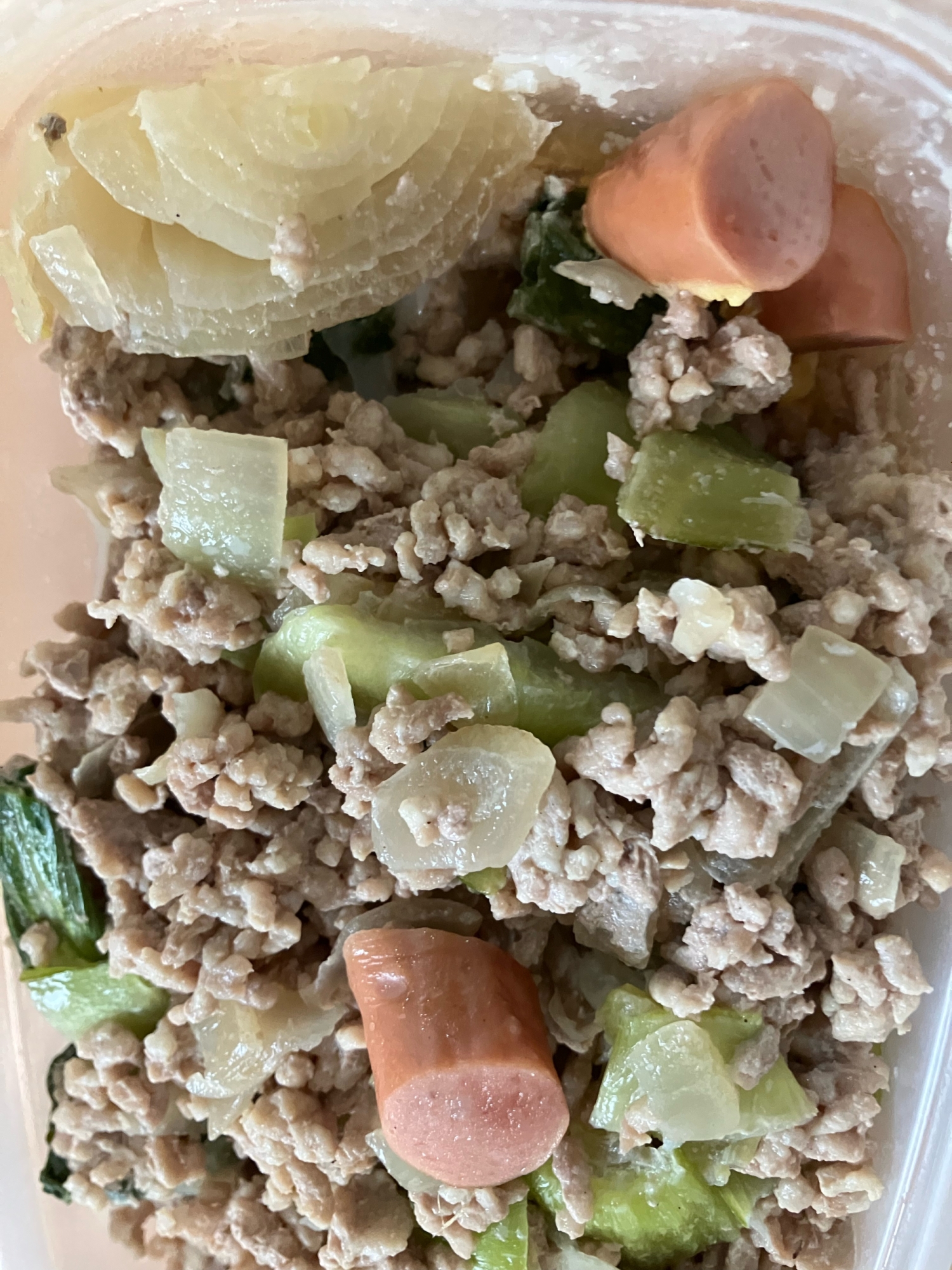 ウィンナーと豚ひき肉と青梗菜炒め
