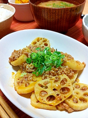 シャキシャキ☆れんこんのそぼろ炒め煮