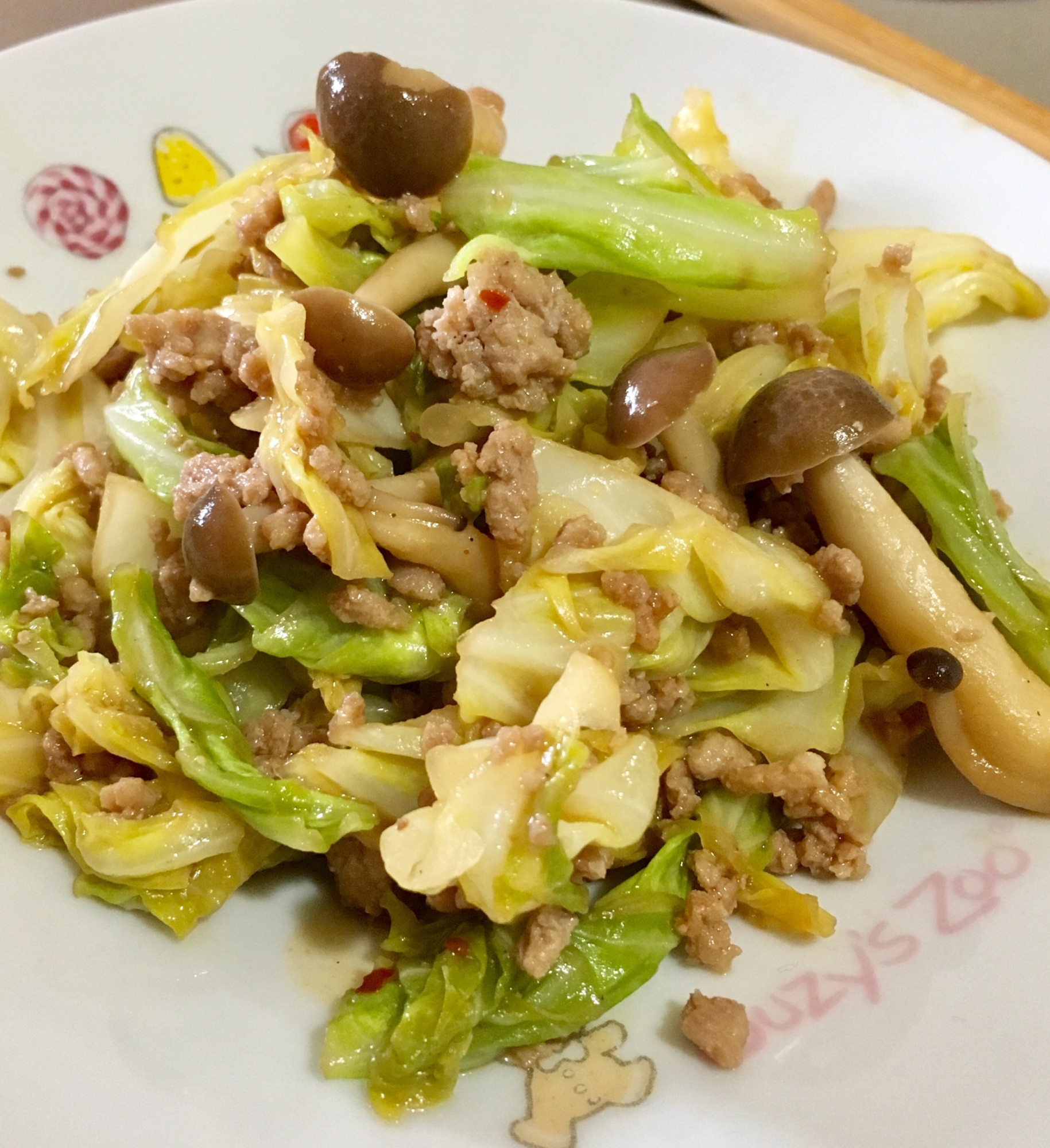 春キャベツと挽き肉の炒め物