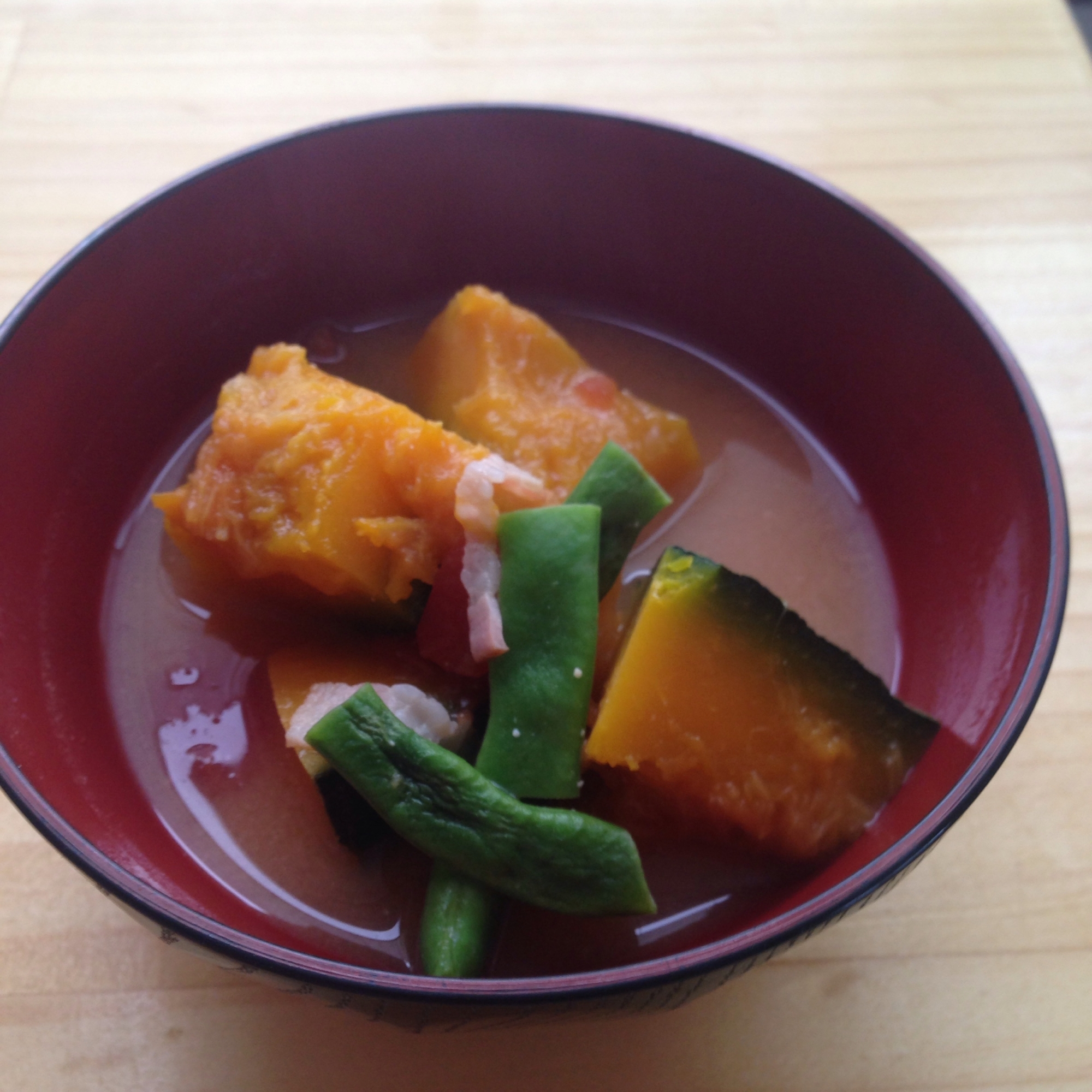 かぼちゃとトマトde夏野菜お味噌汁♪