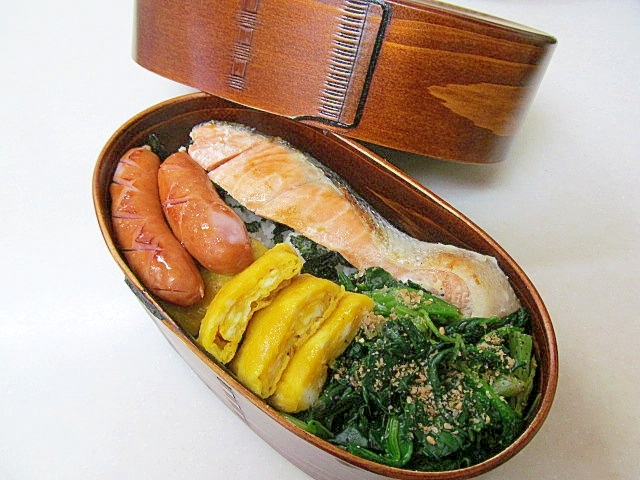 お弁当の王道 しゃけのり弁当 レシピ 作り方 By ぶるぶるらぶ 楽天レシピ