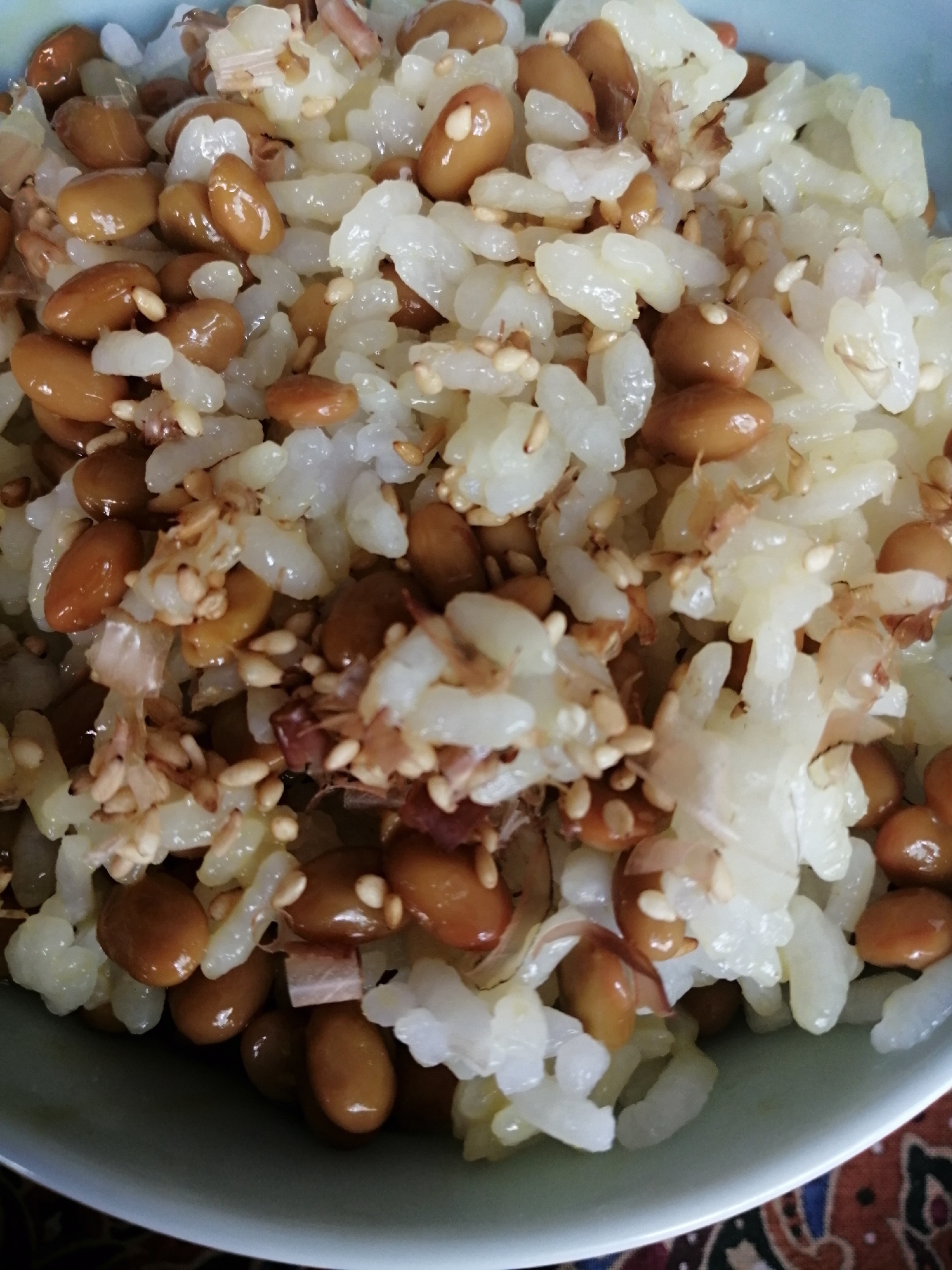 納豆とごまと鰹節混ぜご飯
