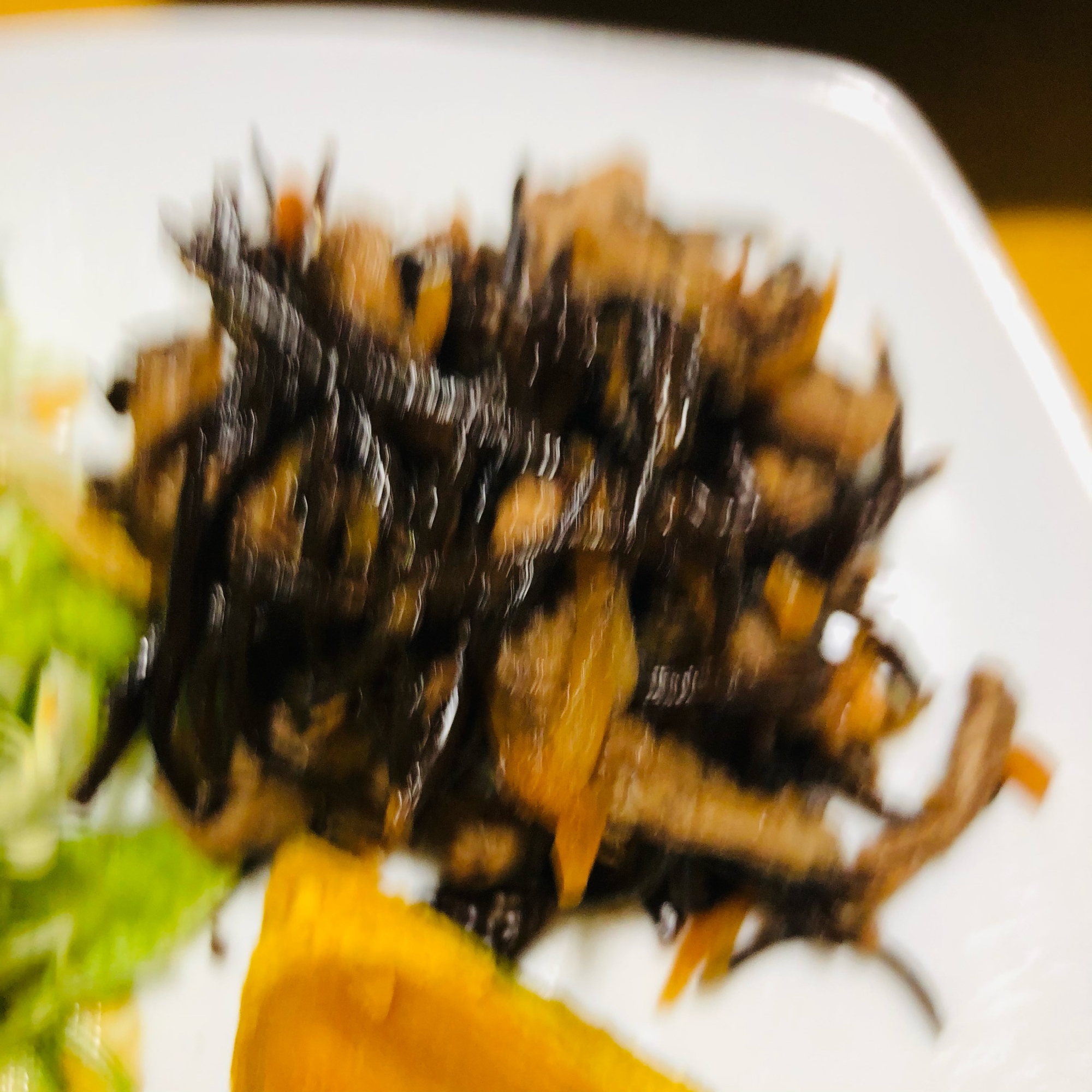 生ひじきでひじき煮