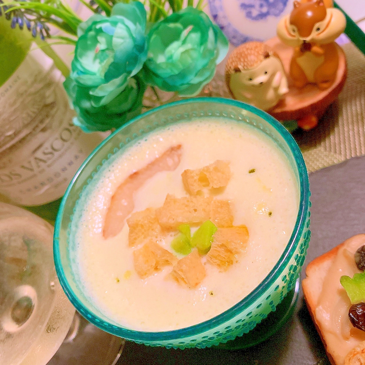 お揚げクルトンの塩えんどう豆×豆乳スープ