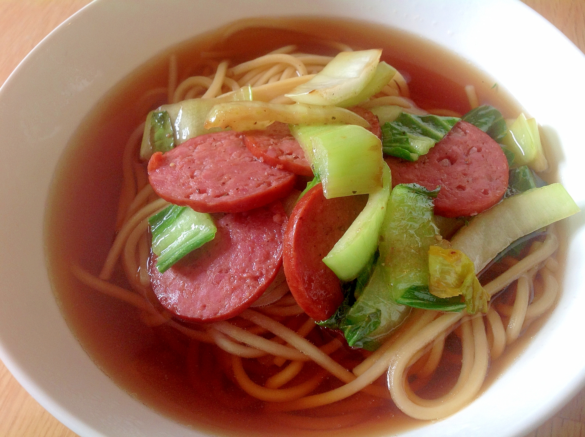 サラミと青梗菜の醤油ラーメン