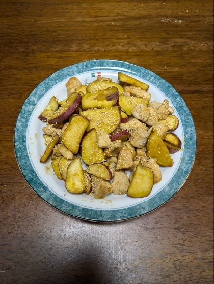 作り方が簡単で、味付けも優しい味わいで美味しかったです。また、電子レンジでさつまいもを柔らかくするポイントも教えてくださるのが嬉しかったです。