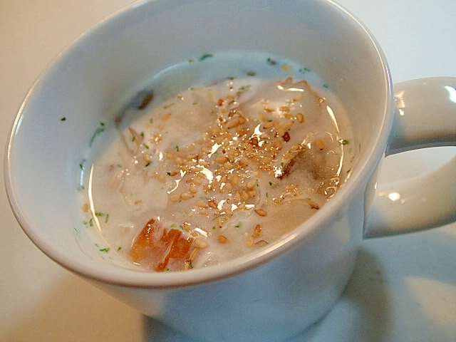 カップスープの素で　竹輪と舞茸のポタージュ