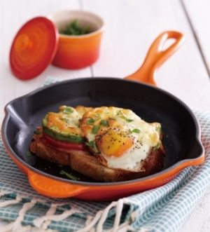 [ル・クルーゼ公式] アボカドとクロックマダム風