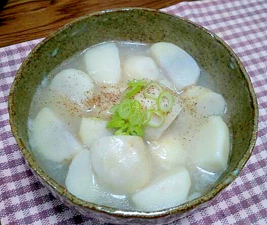 白い仕上がりの里芋の煮物　〔中華出汁で〕