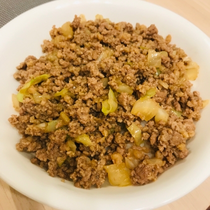 キャベツ入り豚そぼろ丼