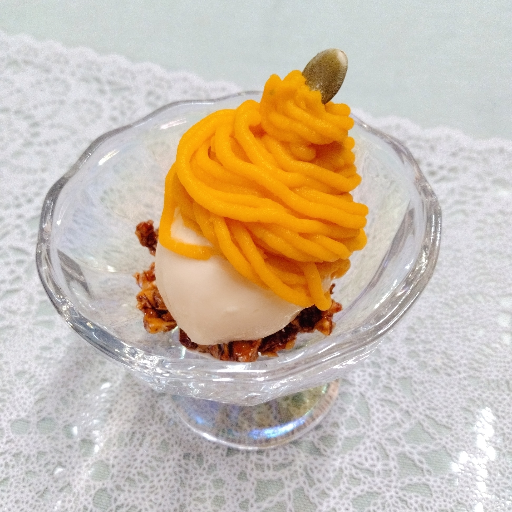 キャラメルナッツとかぼちゃのモンブランアイス☆ レシピ・作り方 by