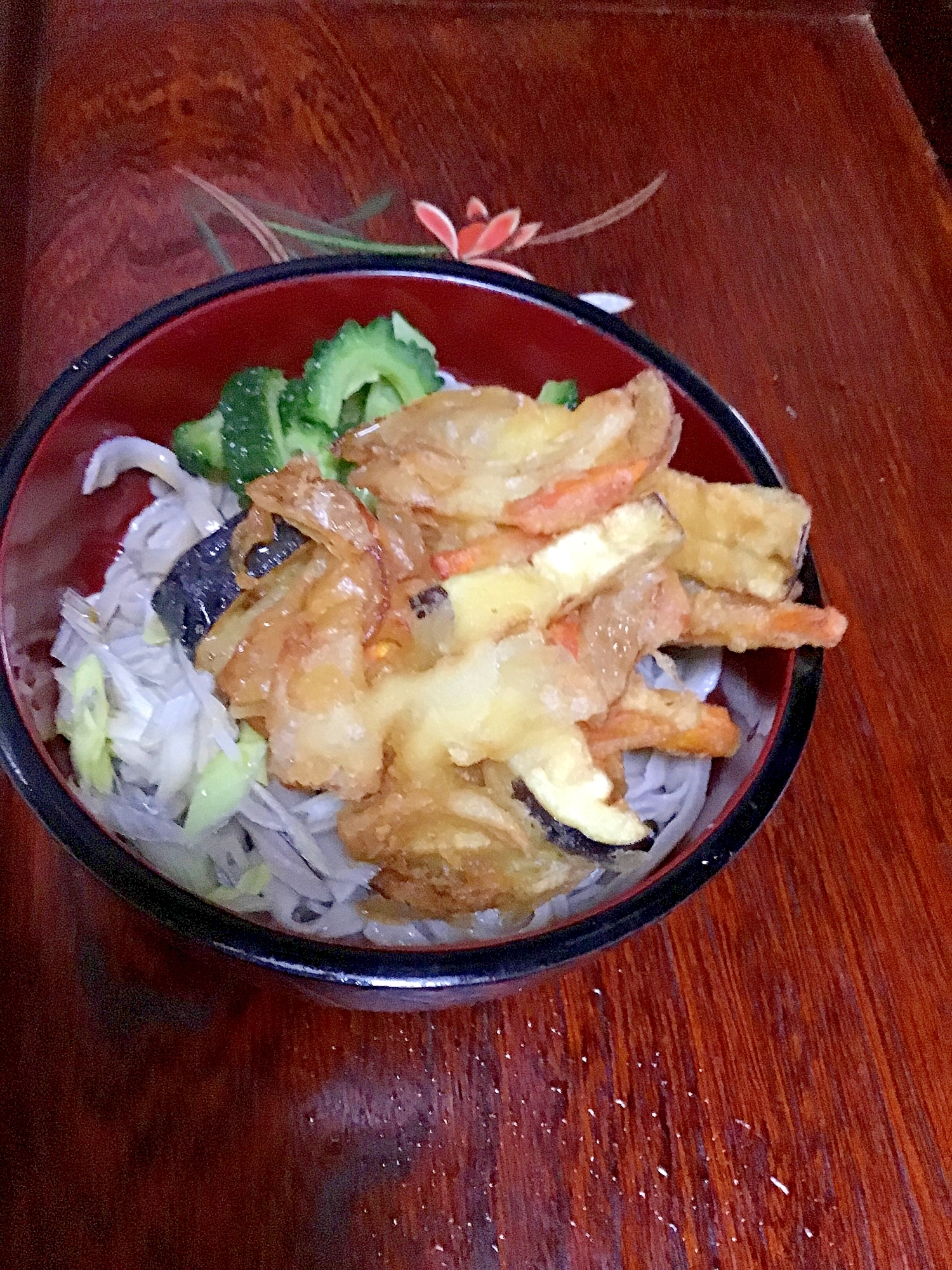 ナスと玉ねぎと人参のかき揚げ蕎麦。