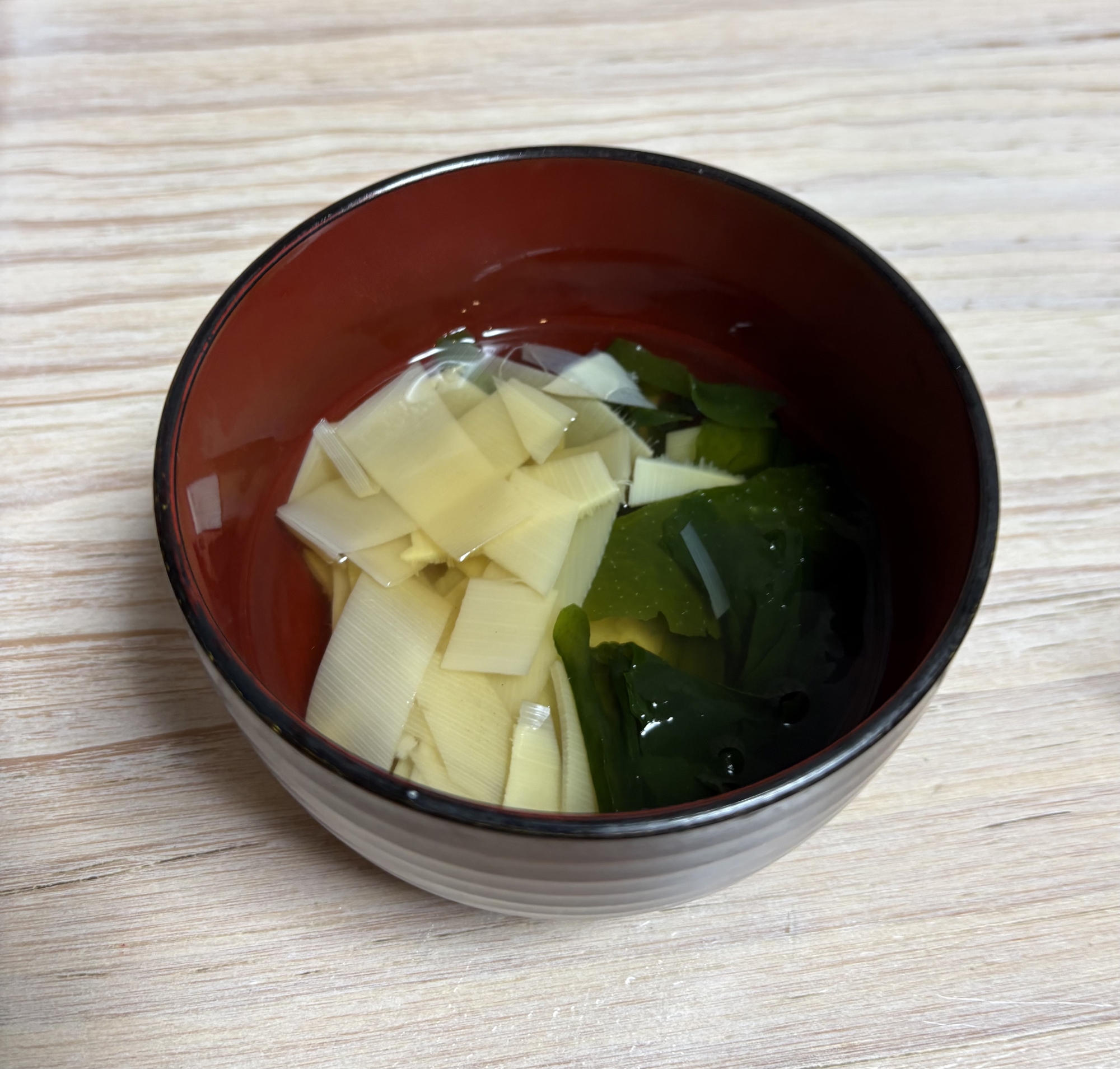 姬皮とワカメのおすまし