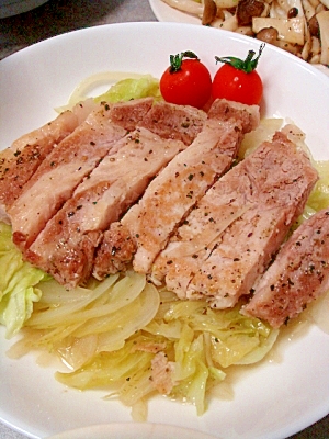 ほっとくだけ簡単♪豚ロースの白ワイン蒸し