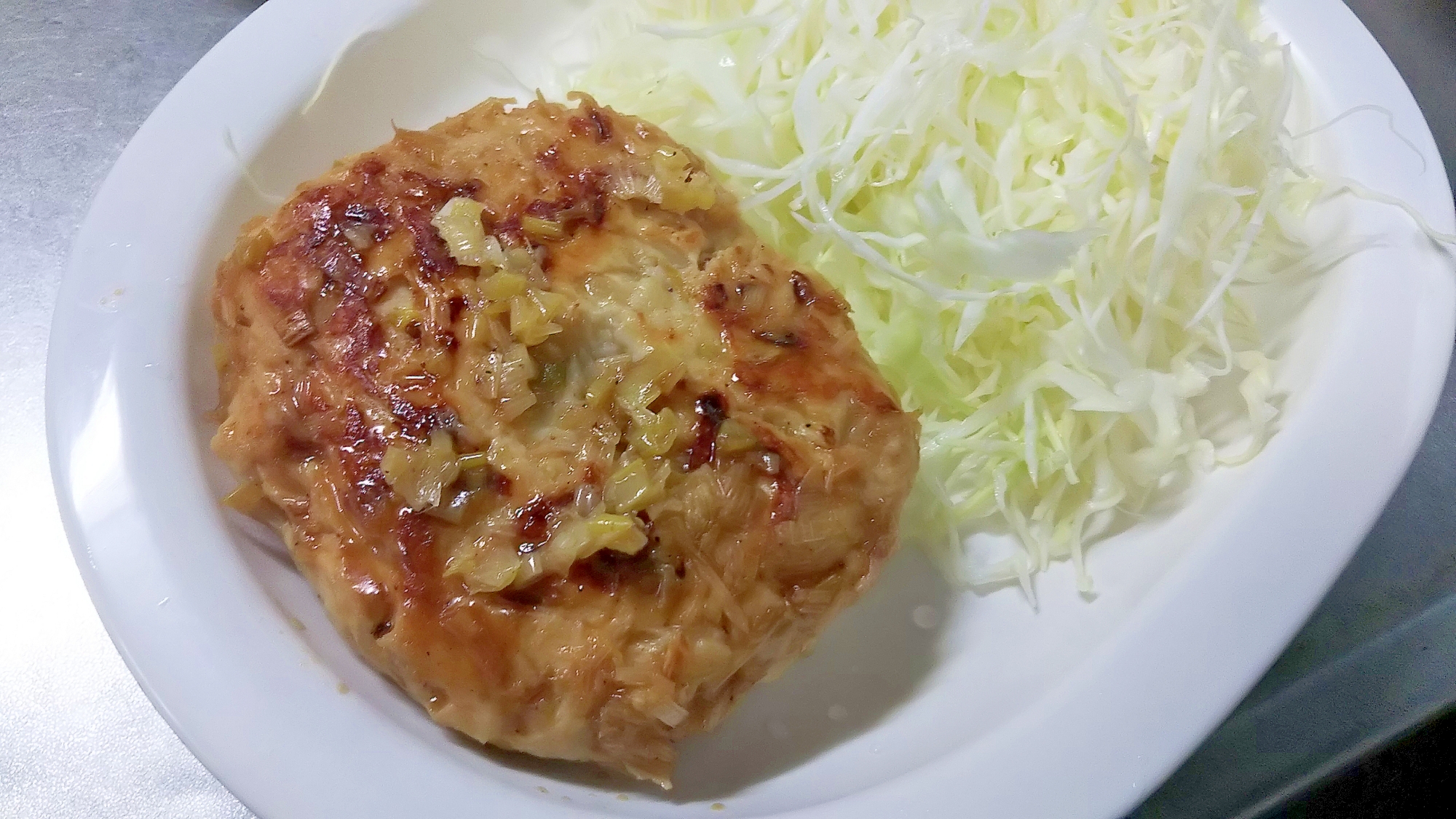 もやしで簡単ヘルシー！鳥ひき肉でネギ塩つくね