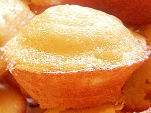 簡単★ホットケーキの素で作るシンプルマドレーヌ