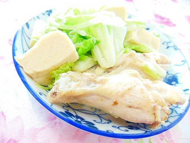 白だしde❤白菜と手羽元と高野豆腐の炊いたん❤
