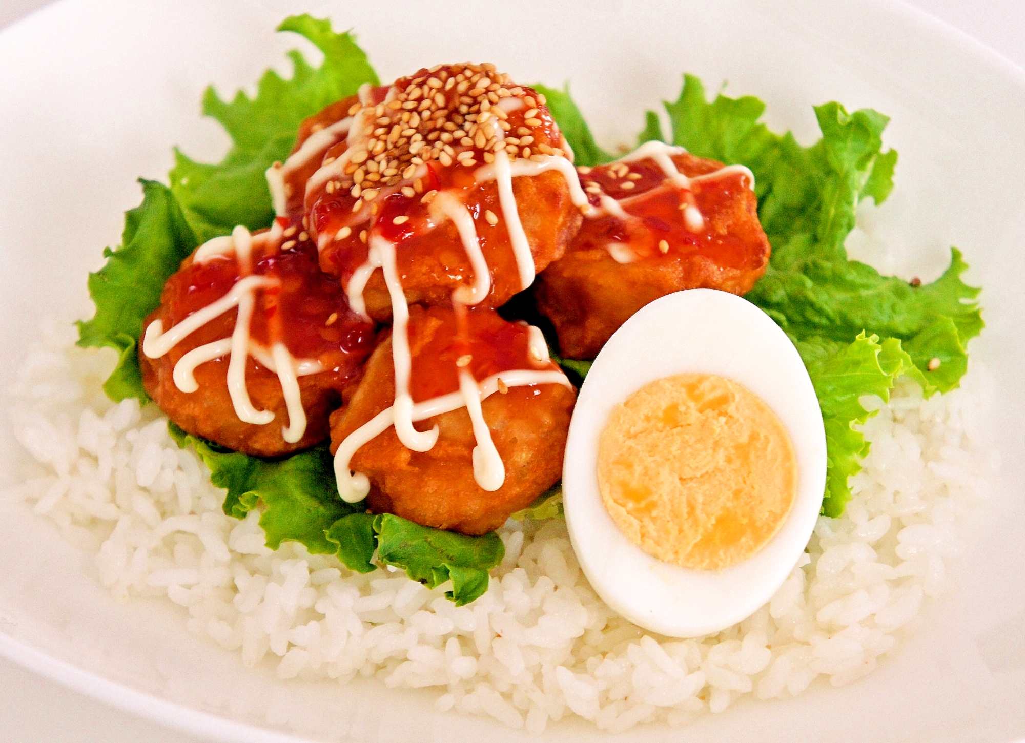 鶏唐揚げのスイートチリマヨ丼