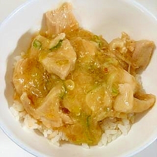 丸美屋　黄金の麻婆の素で　☆　花椒風味の鶏丼