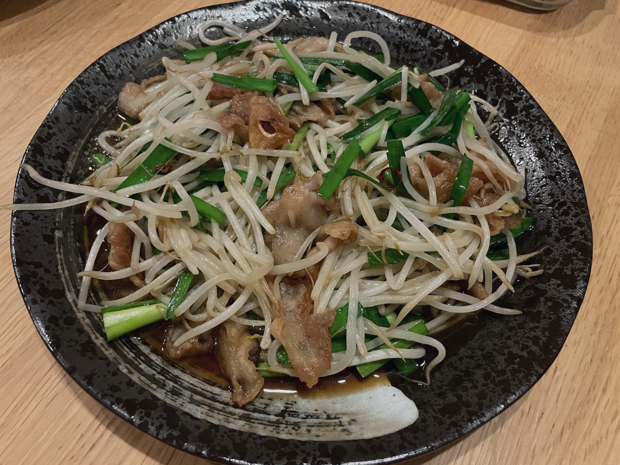 町中華の本格肉ニラもやし炒め!