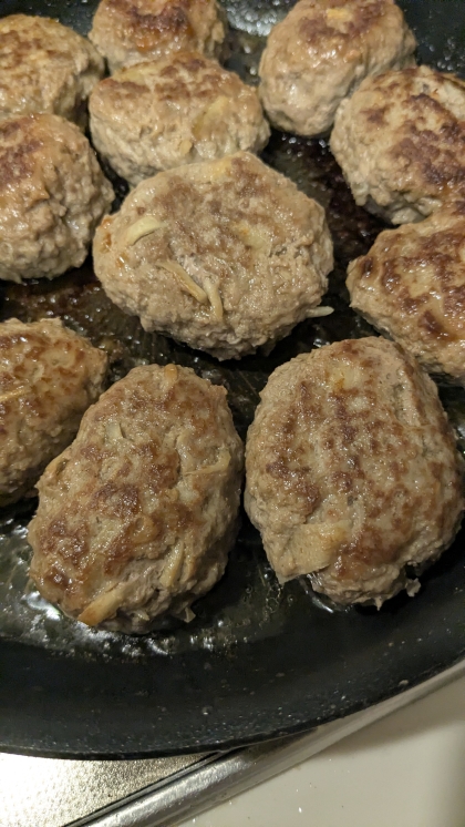 国産チーズ活用❦卵・パン粉不要のハンバーグ