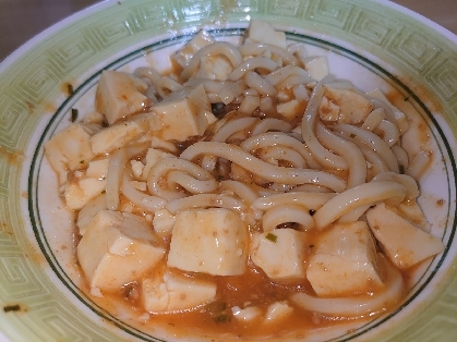 麻婆豆腐の残りで煮込みうどん