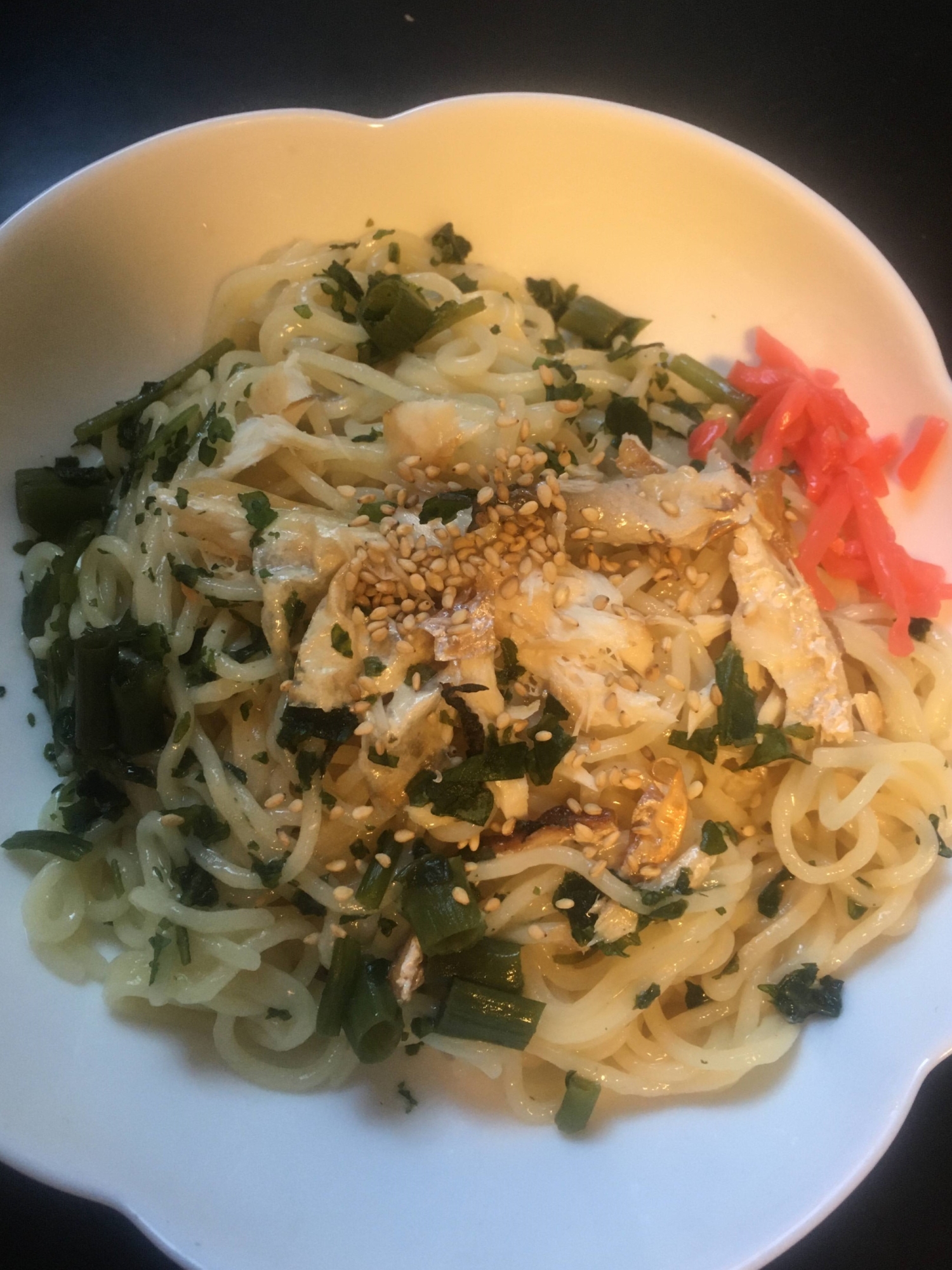 空心菜とサバの塩焼きのゴマダレ冷やし中華