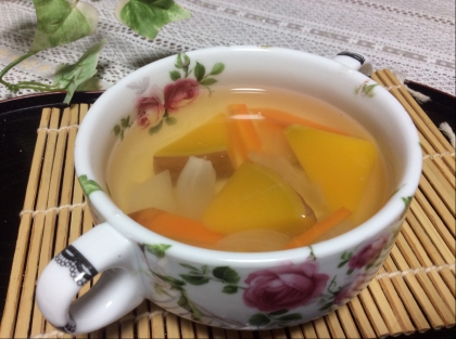 優しい味わいで、お野菜の美味しさが堪能できました♪ご馳走様でした(๑>◡<๑)