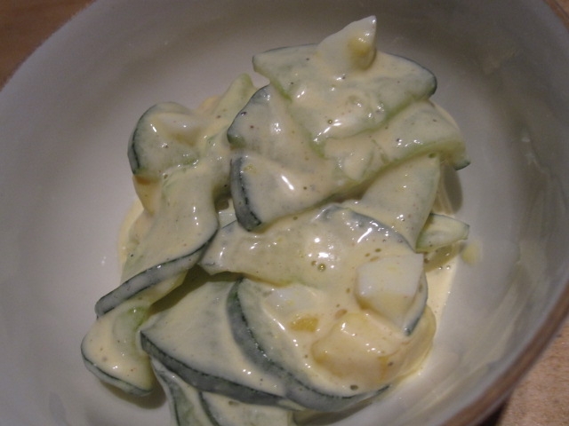 きゅうりの卵ソースサラダ