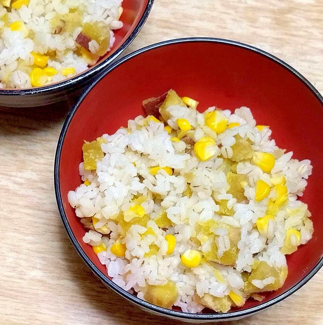 さつまいもととうもろこしの炊き込みご飯