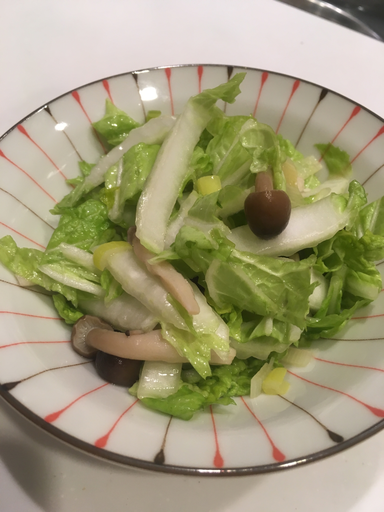 ミニ白菜のエゴマ油サラダ