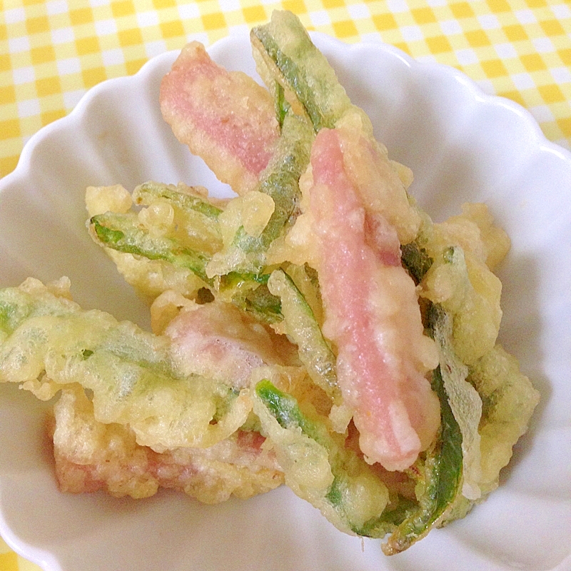 インゲンと魚肉ソーセージの天ぷら☆