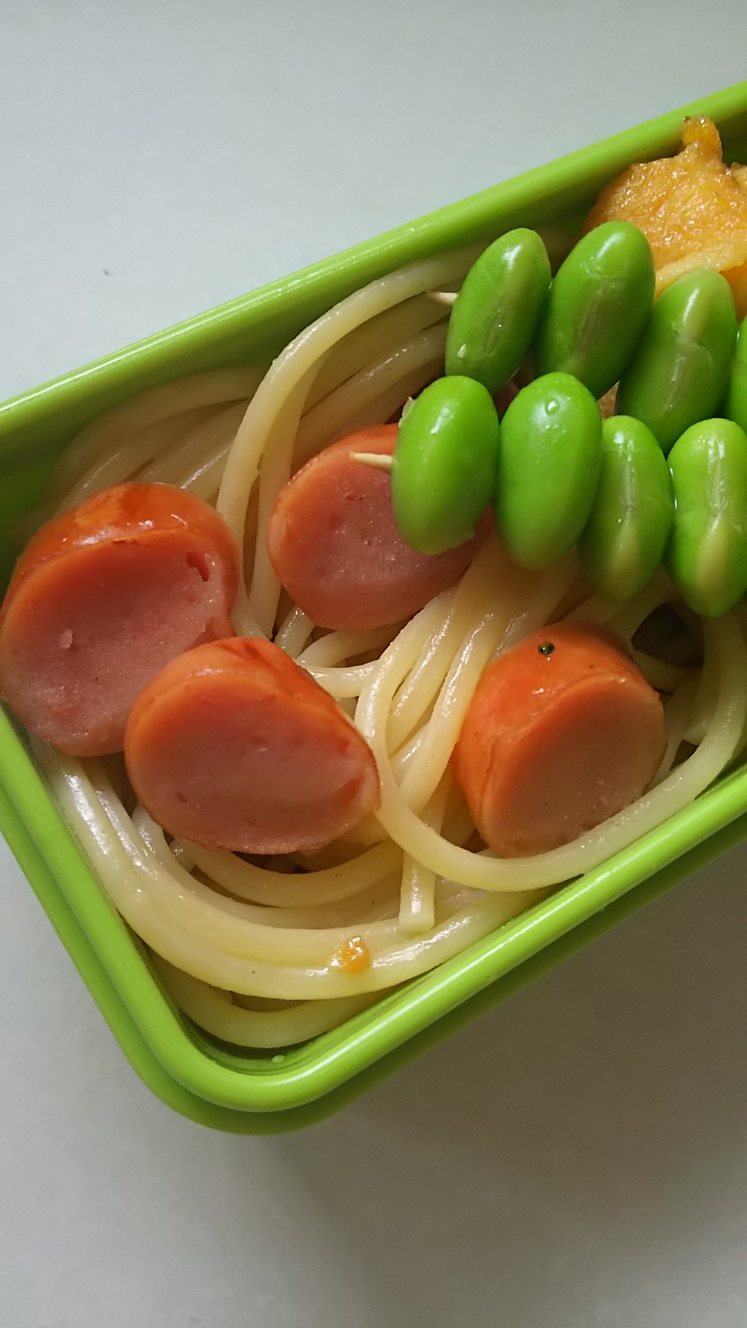 お弁当ウインナーマヨネーズとコンソメのスパゲッティ