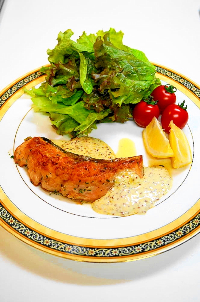 極上 マスタードソース添え サーモンのムニエル レシピ 作り方 By Oppeke22 楽天レシピ