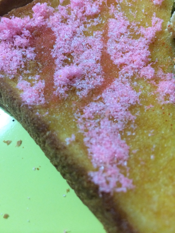 桜でんぶとごま油のトースト