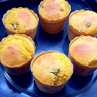 かぼちゃとウイスキーレーズンのカップケーキ