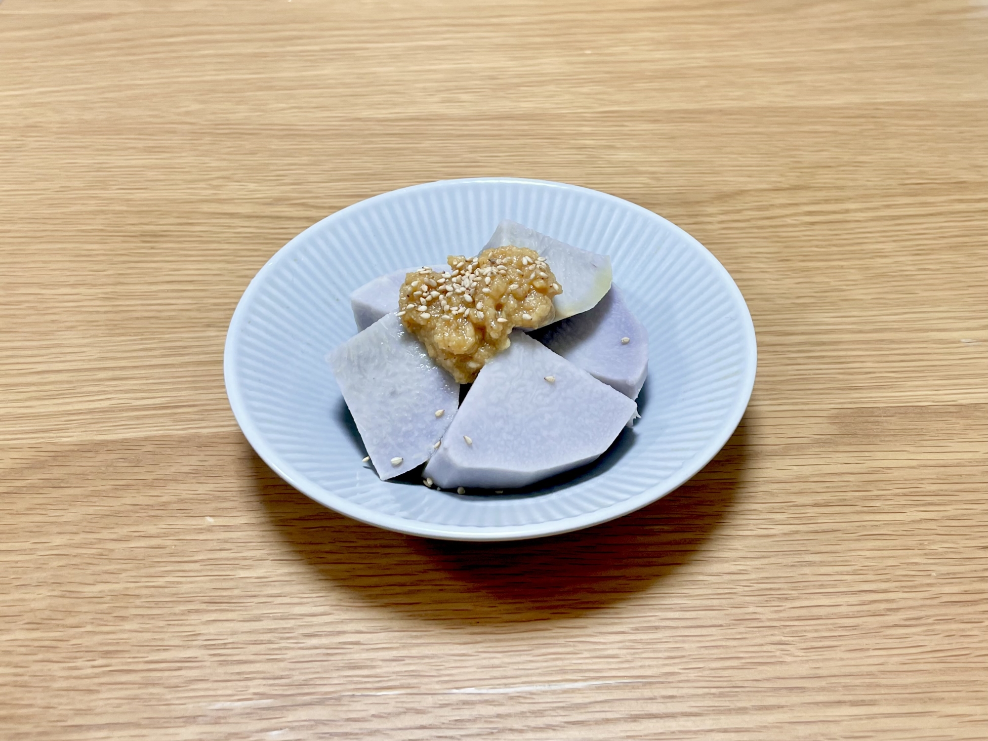 四毒抜き◆ゆで八頭のごま味噌がけ