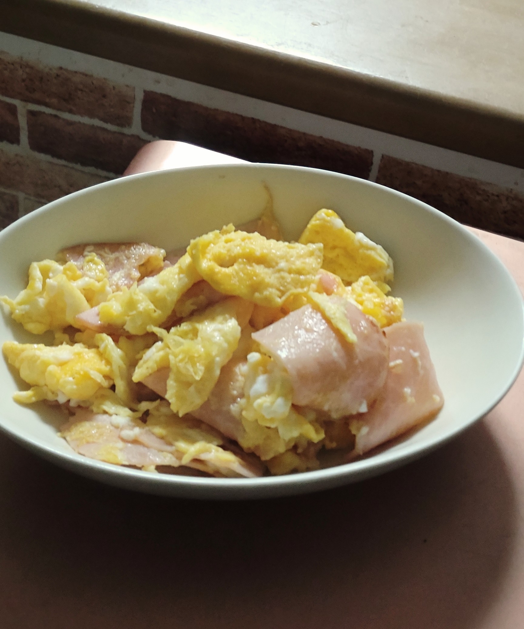 ハムとふんわり卵炒め