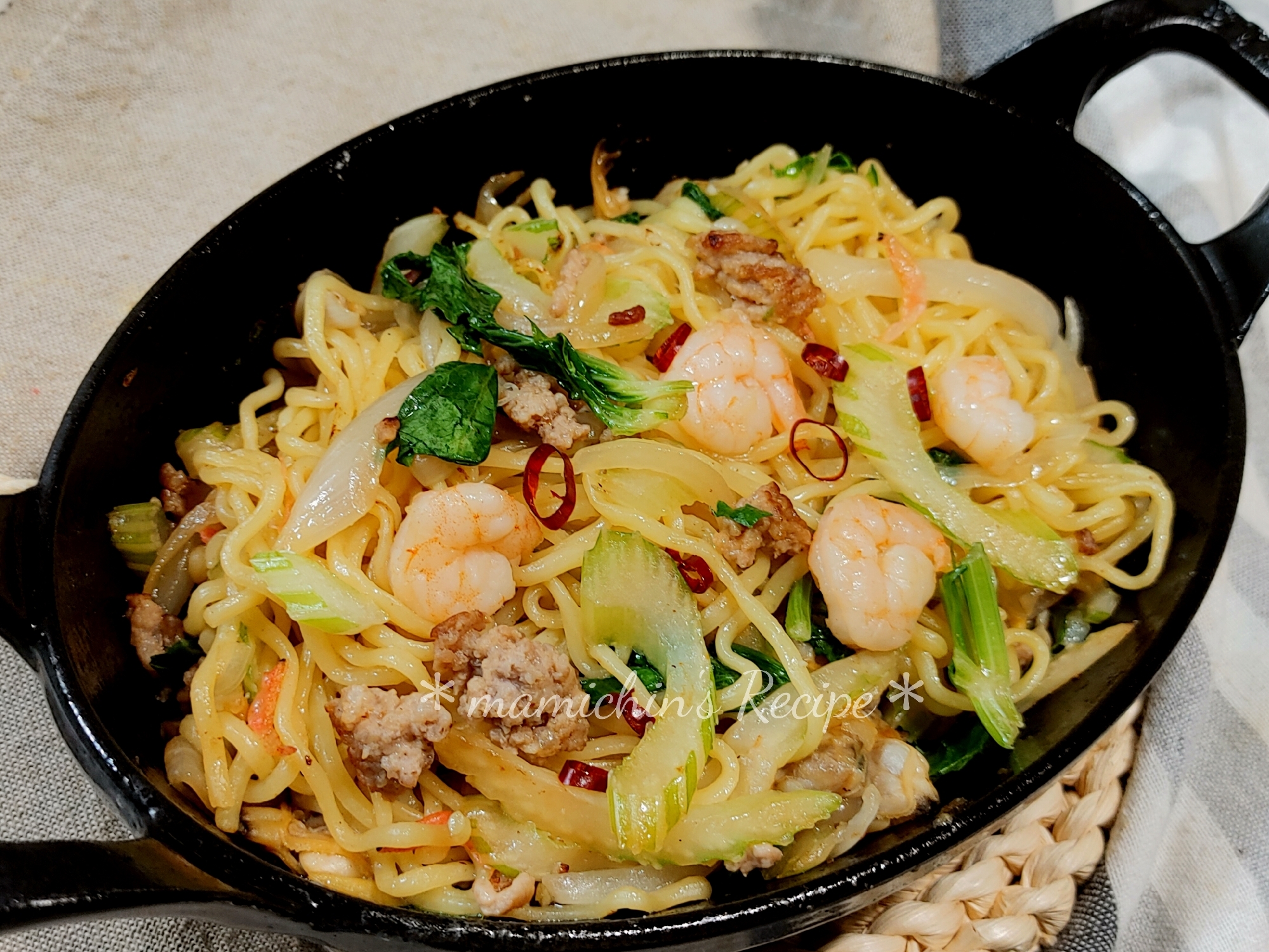 セロリ*小エビのアジアン風焼きそば